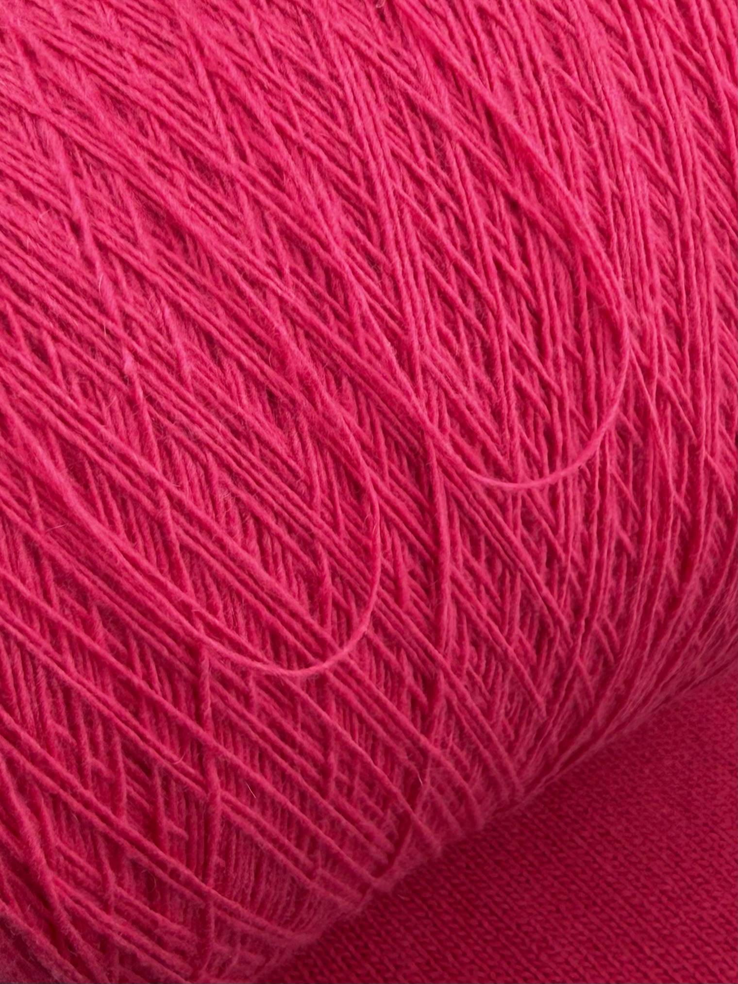 Millefili Ale S 1/6000 – Fil mérinos et cachemire Framboise froide E122